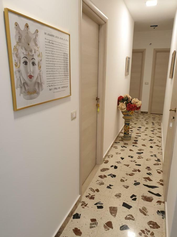 I Mori In Campidoglio Affitta Camere SantʼAgata di Militello Exterior foto